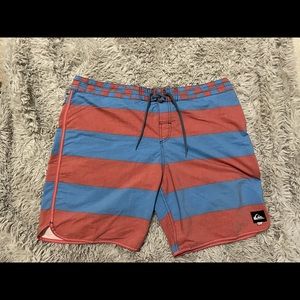 Quicksilver Board Shorts 40